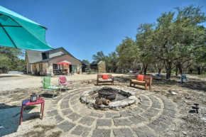 Family Friendly Hill Country Home 13 Mi to Lake!